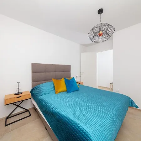 Apartman Seaside 6 *