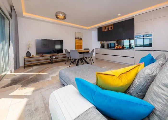 Apartment Seaside 6 *