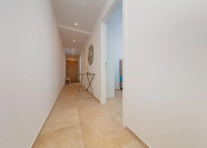 Apartment Seaside 6 *